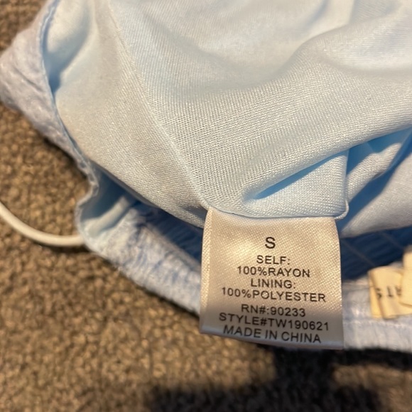 BABY BLUE CROP TOP - Picture 3 of 3